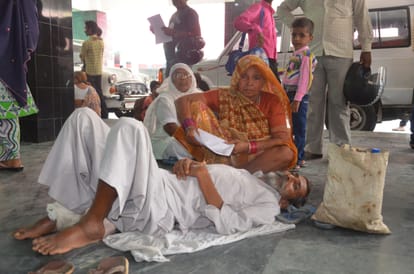 pharmacist gave up strike after talking with minister sp yadav