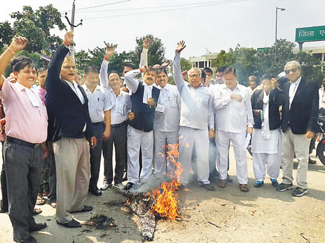 Army camp to protest against terrorism by lawyers effigy of Fun