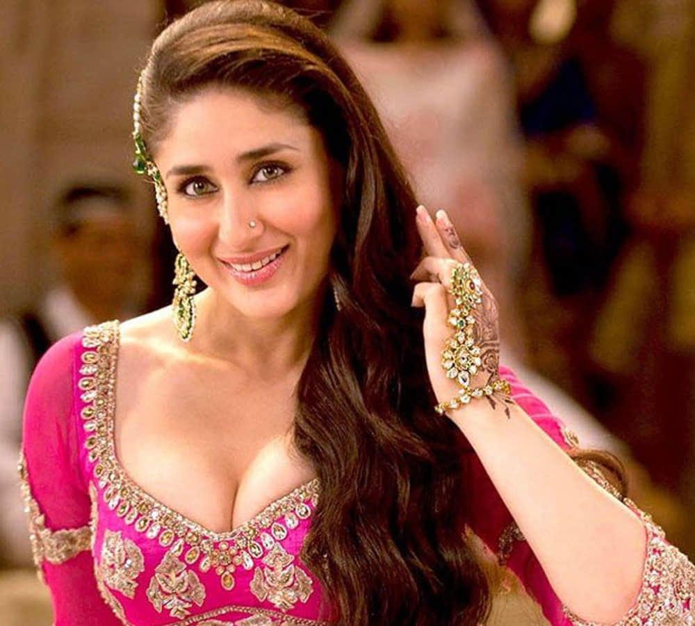 Kareena got surprise party from husband saif on birthday 
