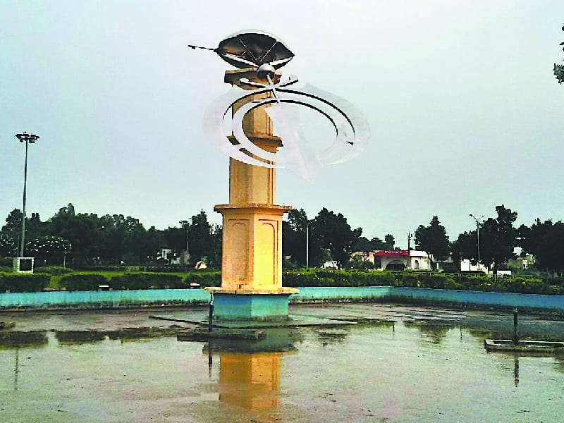 khanda sahib, dishonour, heavy rain, wind, shri anandpur sahib