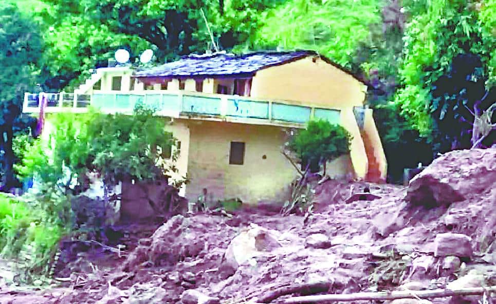 girl remembered her lost home in disaster on her marriage