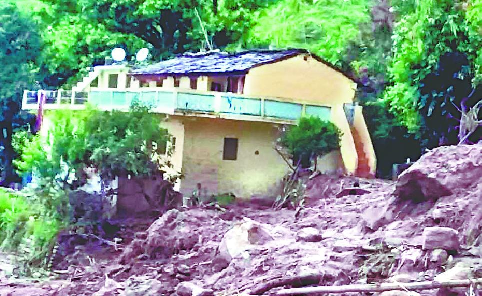 girl remembered her lost home in disaster on her marriage