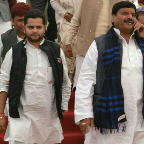 etah mla ashish yadav speaks against ramgopal yadav