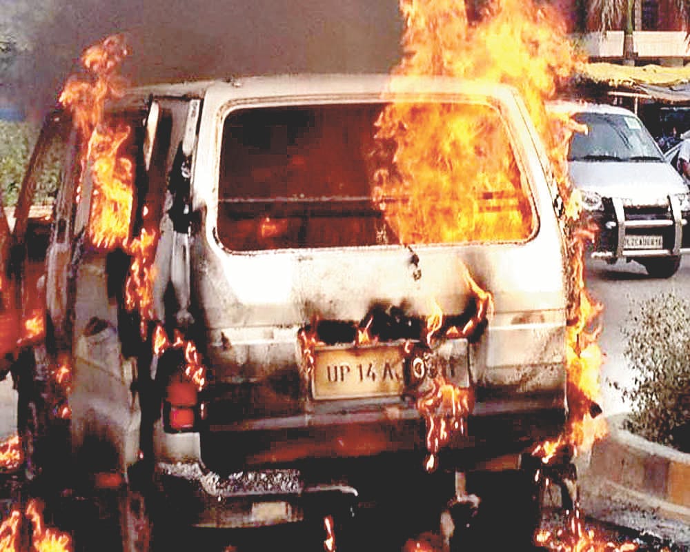 School van fire, survived children