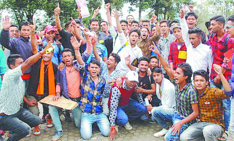 The students demonstrated against Pakistan