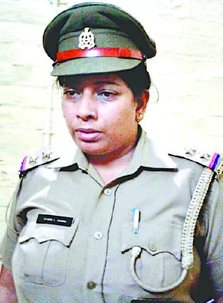 The inspector in charge checkpoint woman slap hit