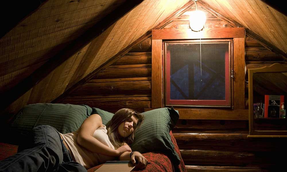 Sleeping in Light Is Harmful For Health