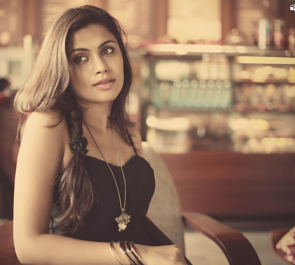 shruti ramakrishna intimate photos viral