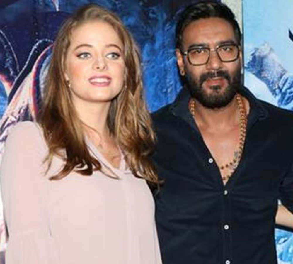 amitabh bachchan said about ajay devgan kiss in shivay