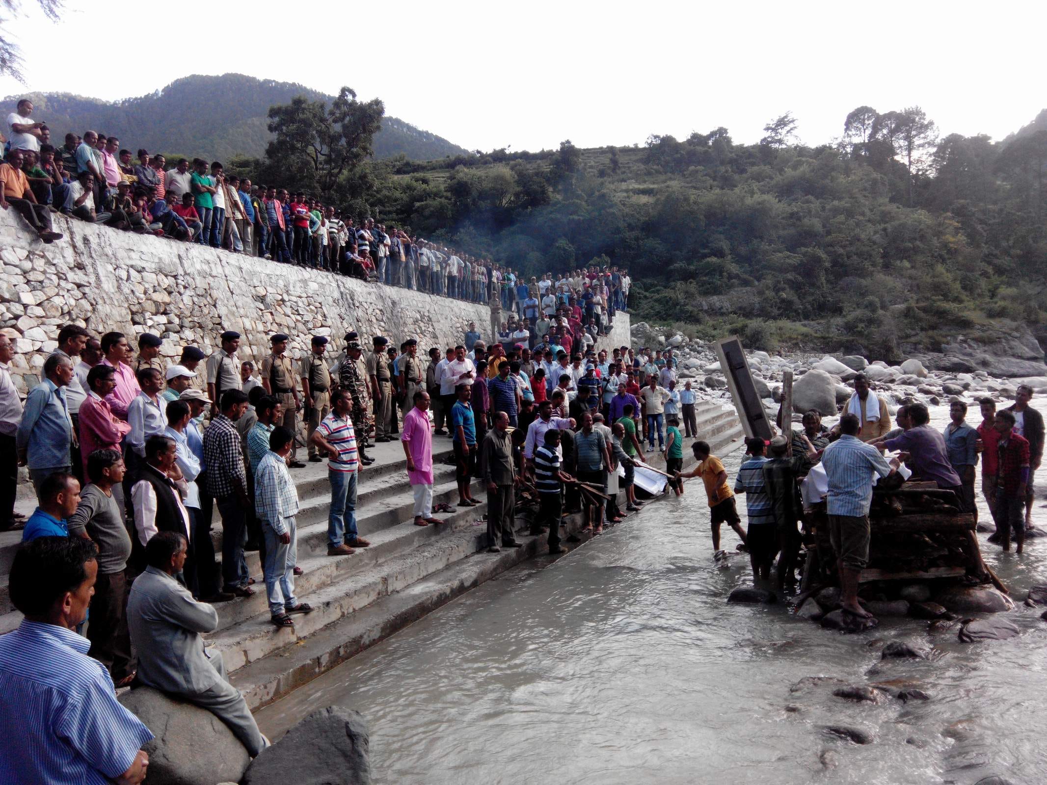 soldier atar singh cremation in uttarakhand.