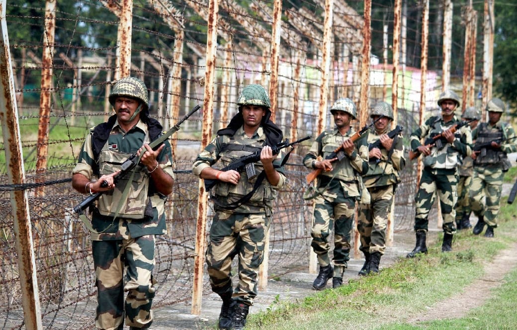 high alert on indo-pak borderr