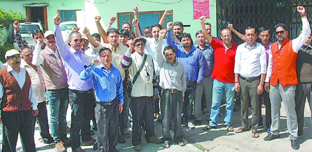 Stalled in the functioning of cooperative banks