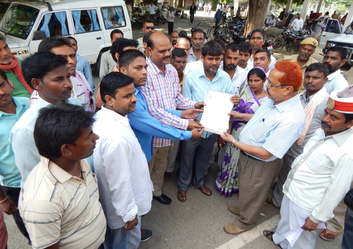 Scavengers against Deepiaro Front