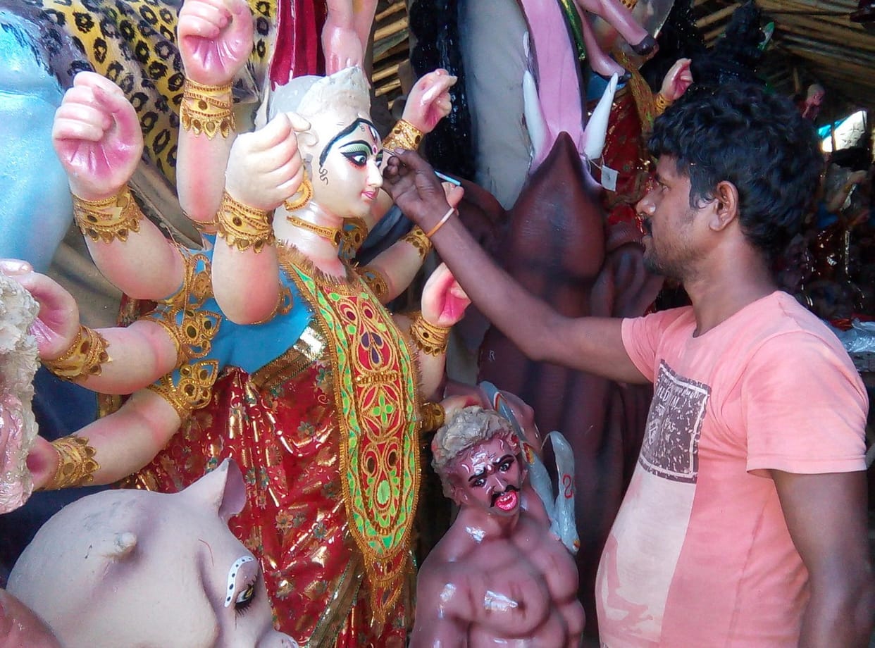 Five to 50 thousand Divine Statues