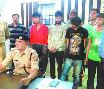 Four arrested with 900 grams heroin