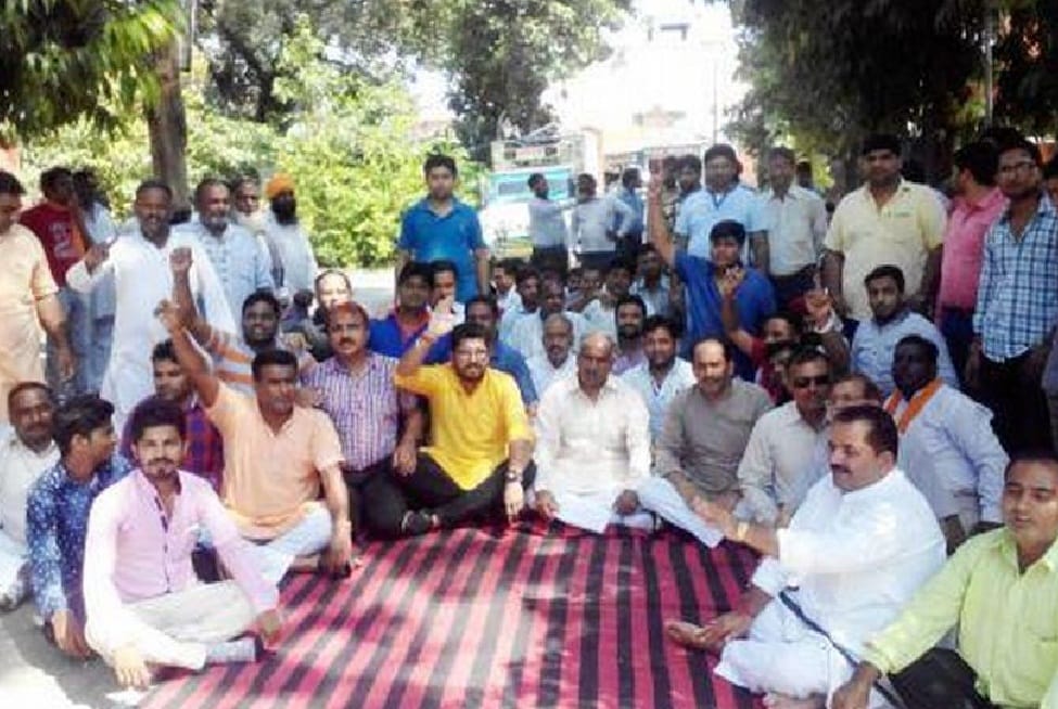 MLA Pandey encompass station gadarpur MLA Pandey 