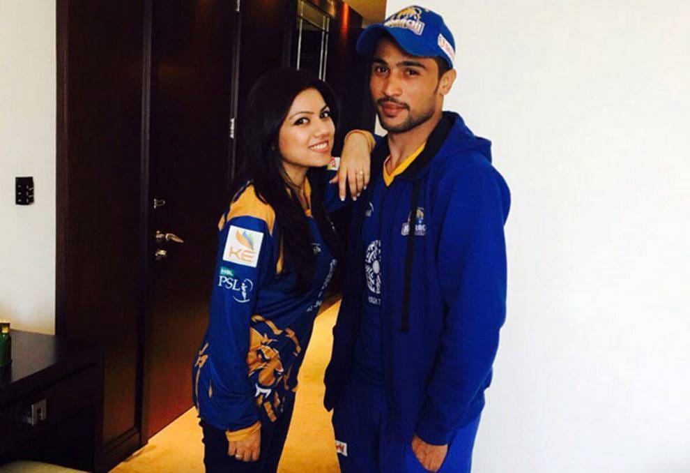 Pakistan’s Amir flies home to sick mother