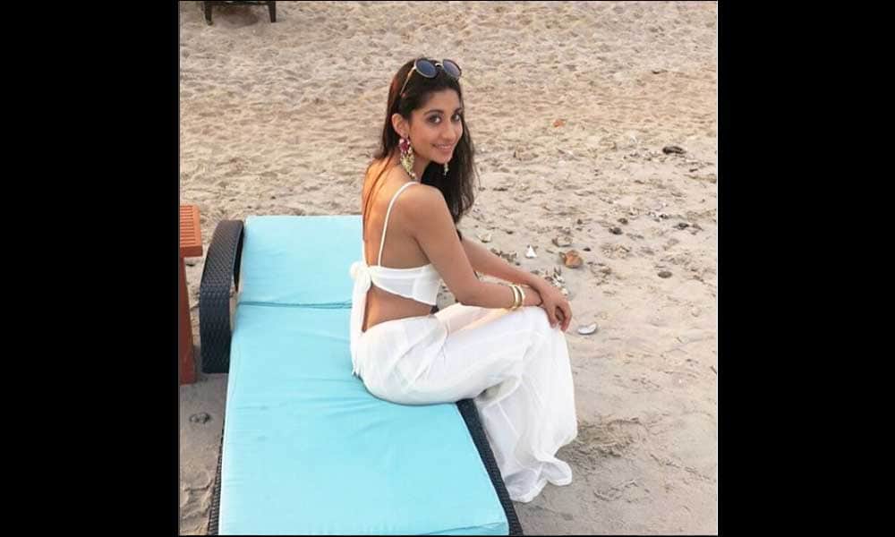 Hot Pictures Of Paloma Dhillon