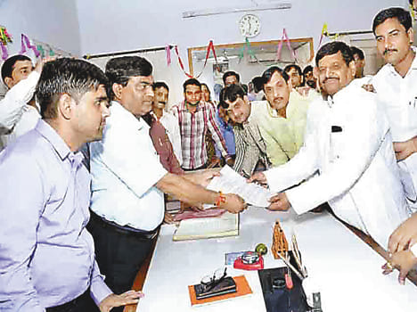 13 nominations for 14 positions, including Shivpal and Sarla