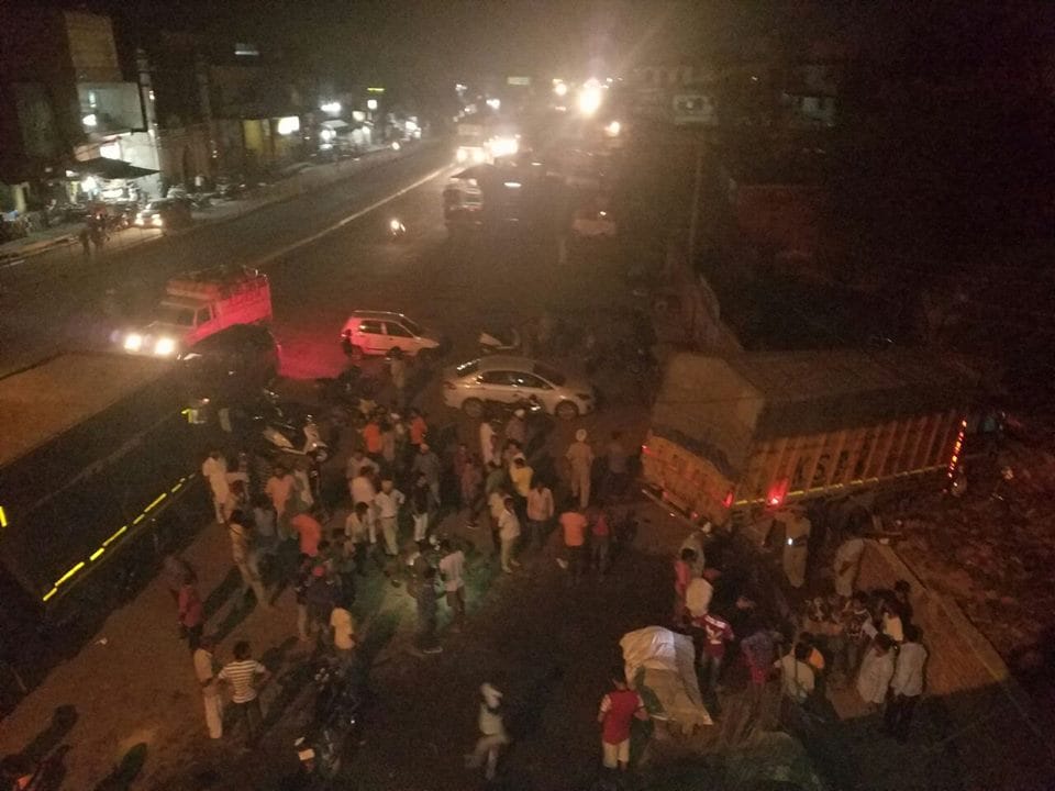 1 killed 4 serious in a accident at Dasuha hoshiarpur