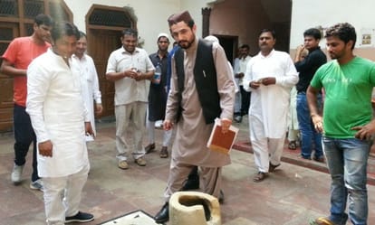 Baloch leader said on seeking help
