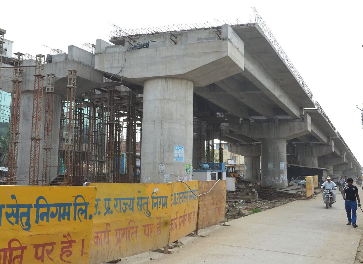 Delays in the construction of the bridge crisis.