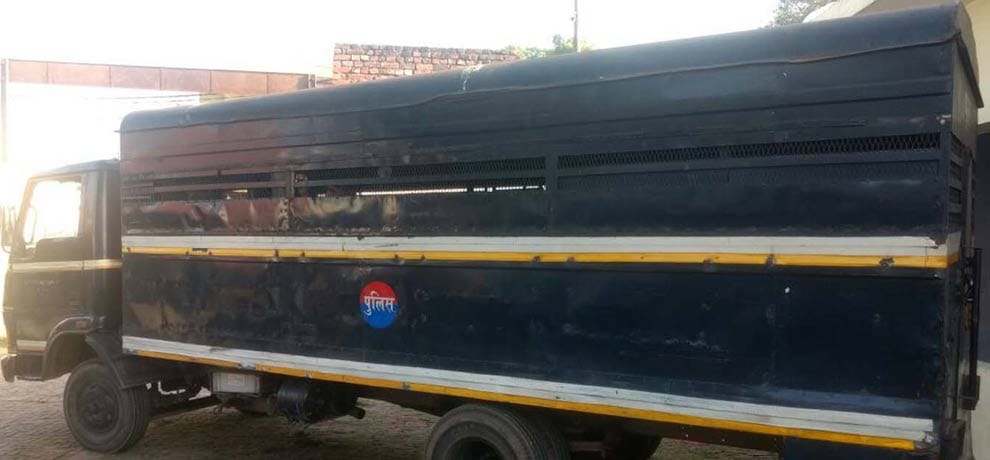 five prisoner abandoned from jail van in bulandshahr