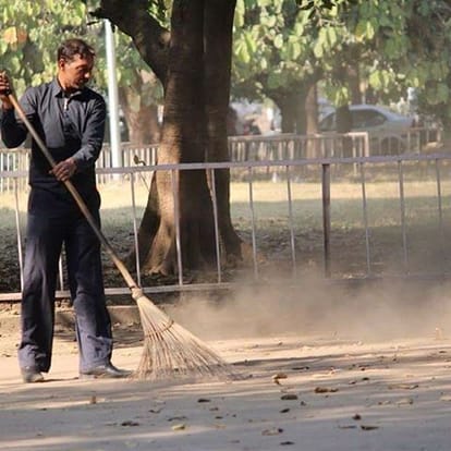 chandigarh 90 percent of sweeper suffering from many decease