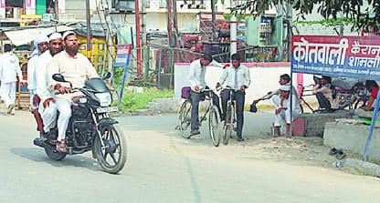 People in panic, police negligent