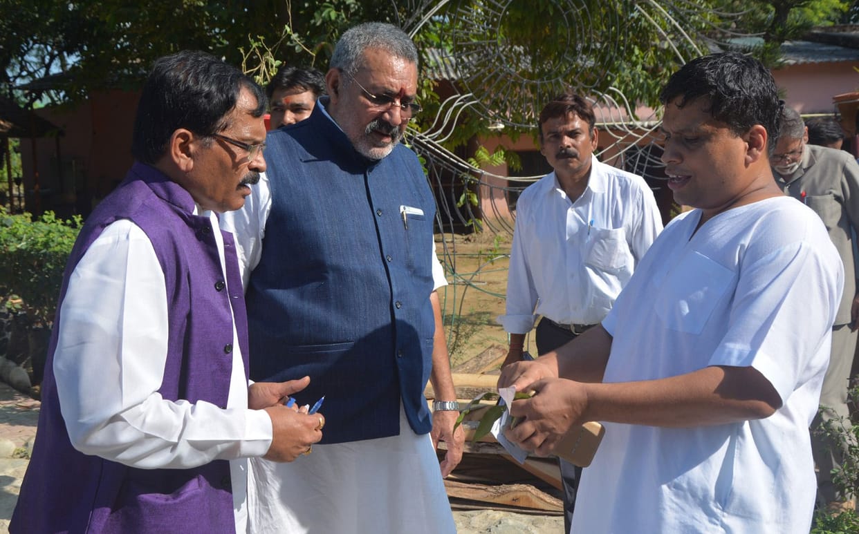 giriraj kishor and sripad naik visit patanjali.