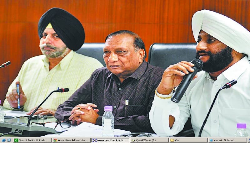  Municiple corporation mohali , mc mohali ,mohali news ,mohali mayor, mess in public places