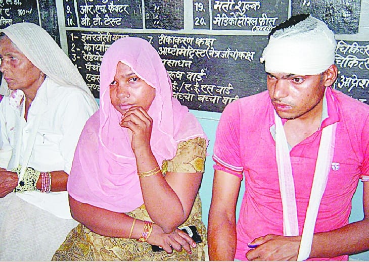 The two sides threw stones, 13  injuring 