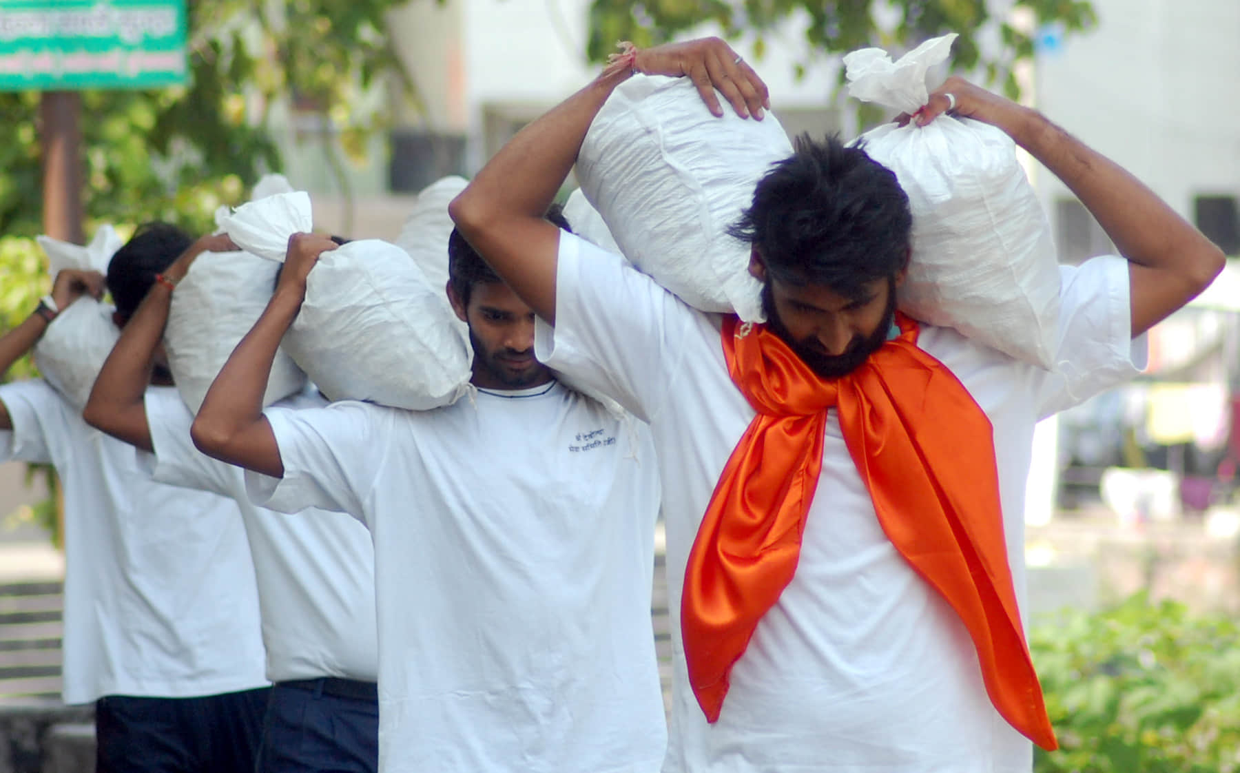 pakistani hindus ashes flow into ganga.