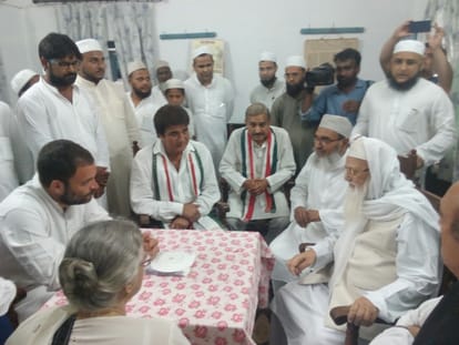 Rahul Gandhi meets to kalbe sadiq.