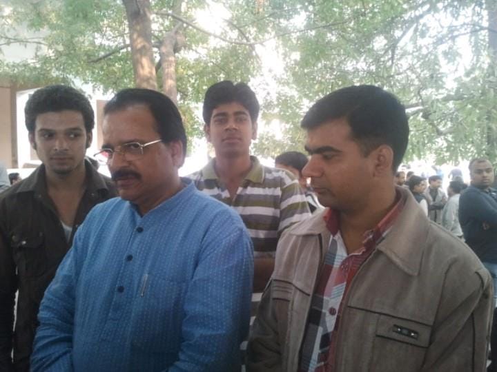 Sanjeev Chaudhary will go to pakistan.