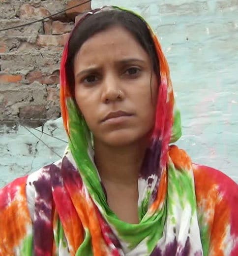 son missing and father died, three daughters gave shoulder to father bier in rohtak