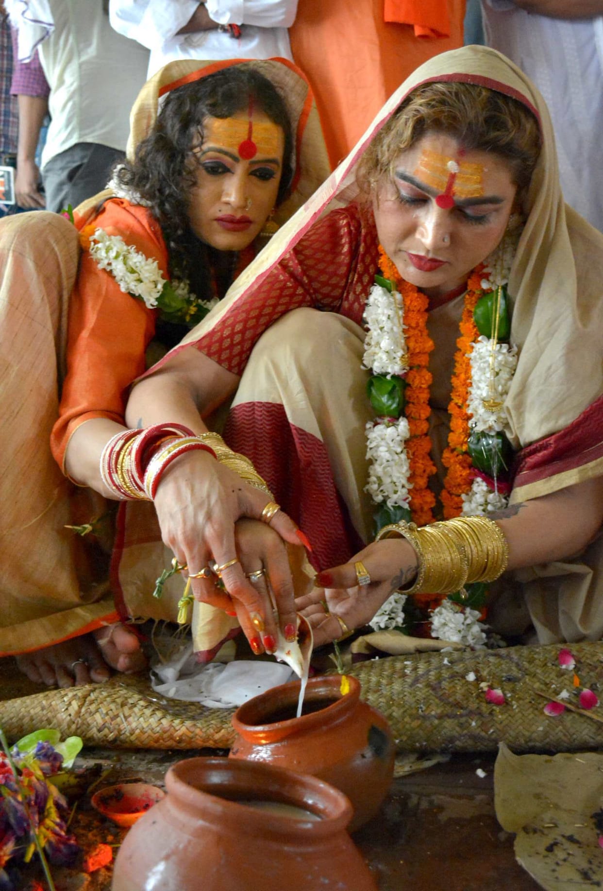 The first memorial eunuchs after the Mahabharata period