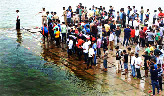Ganga of Kanpur in danger
