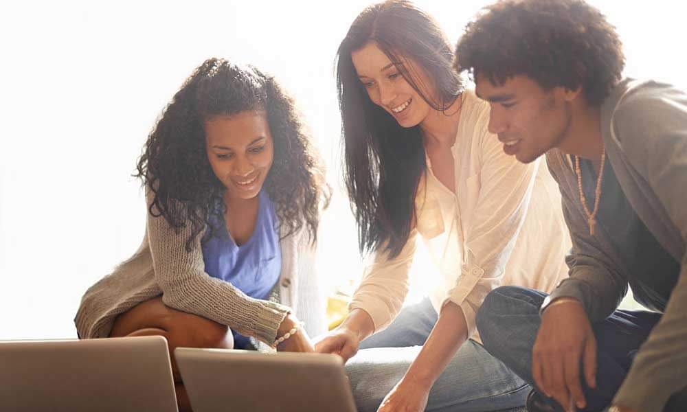 how to earn money while studying