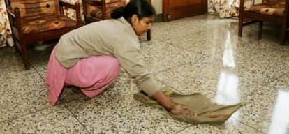 Police arrested maid for stealing in roorkee