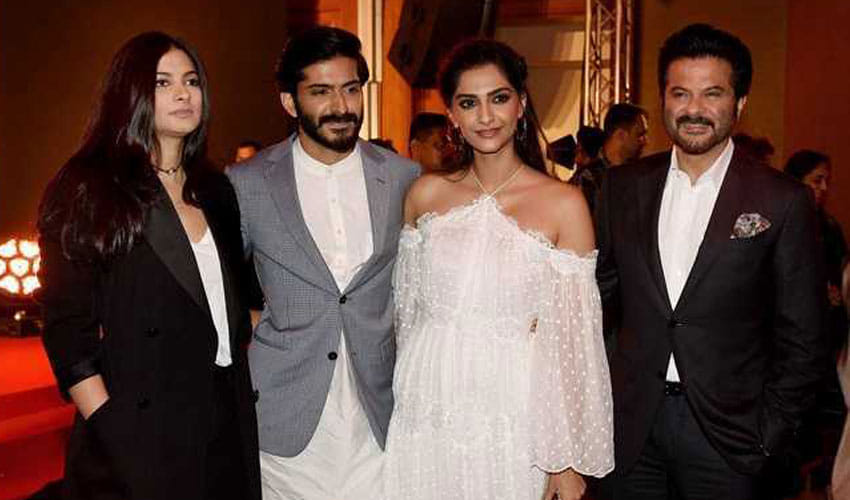 harshvardhan is not able to give answer of anil kapoor