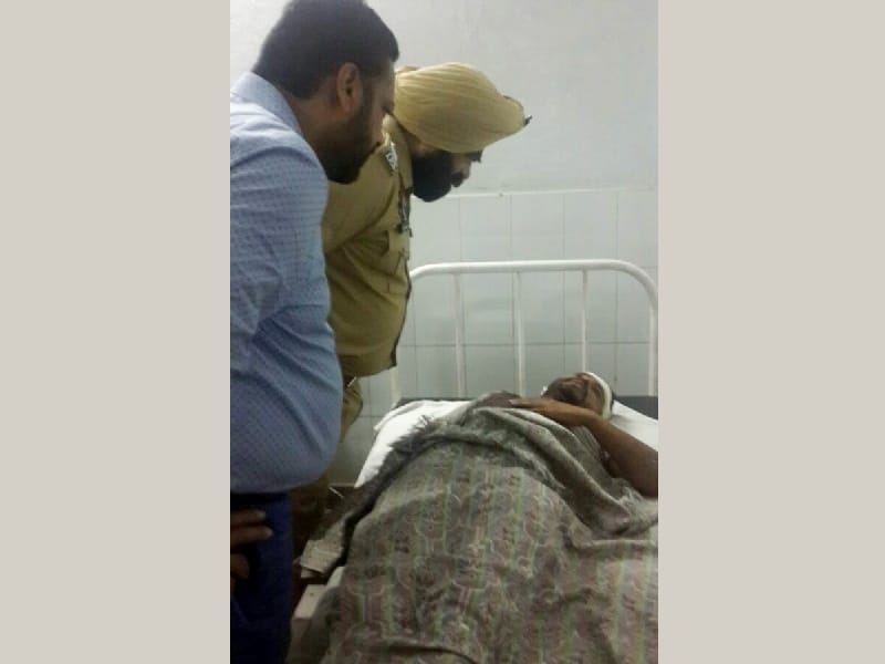 Iron trader robbed of 24 million, killing robbing rod, bike riding robbers, Mandi Gobindgarh