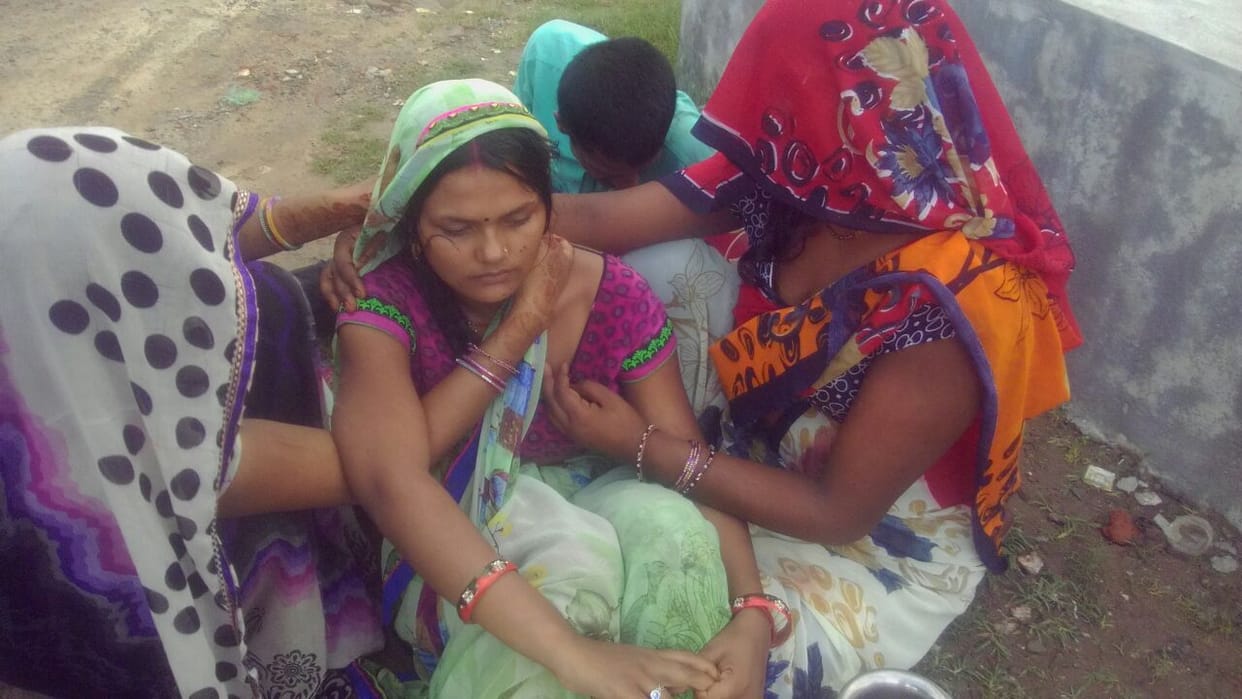 young man dead in dip well