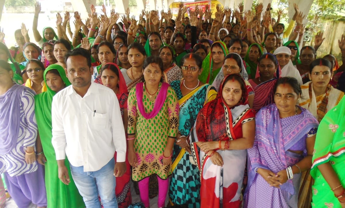 Anganwadi workers reached Lucknow