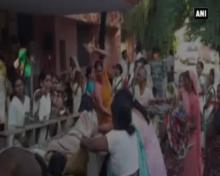 तांगे पर बच्चे का जन्म