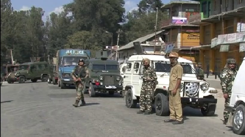 attack on crpf jawaan in anantnag