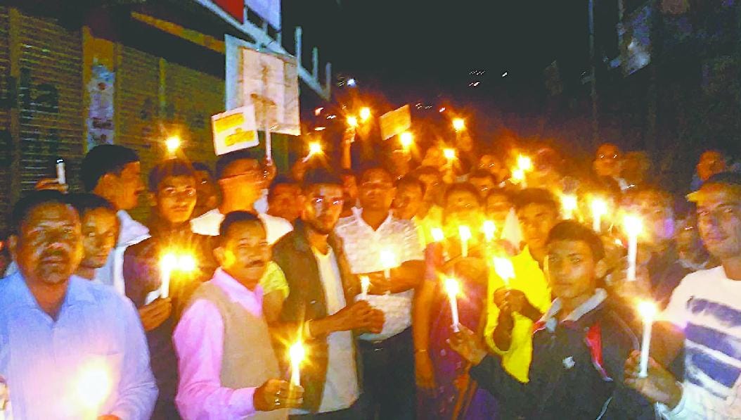 candle march nikalkr di shridhanjali