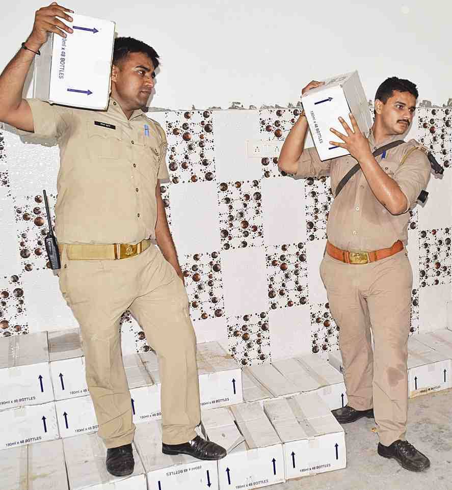 Liquor mafia operatives fired bullets on the CO
