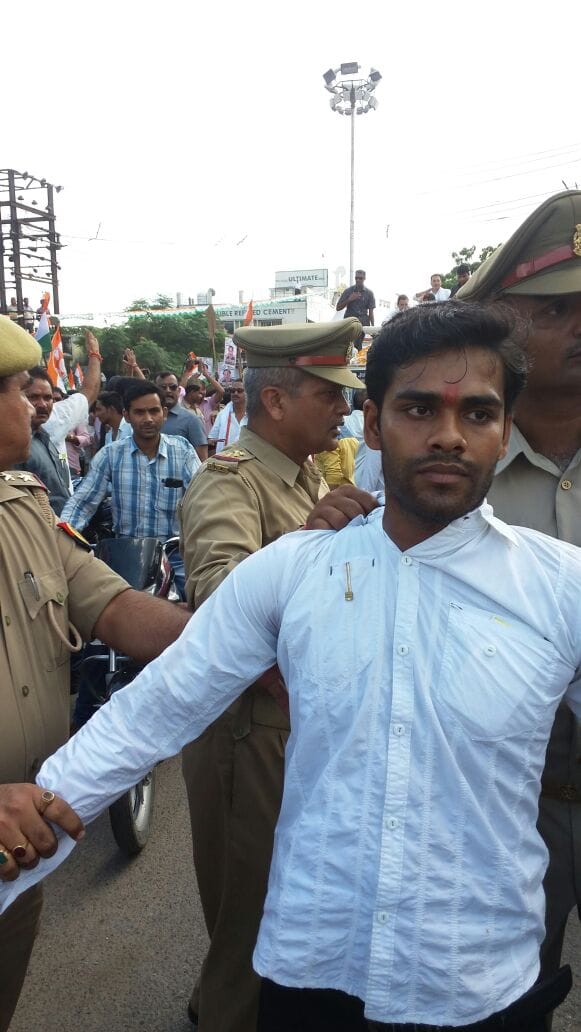 man throws shoe on rahul, road show sitapur