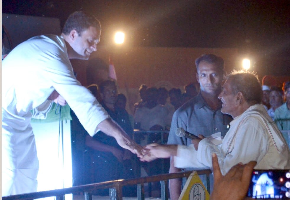 Rahul said Modi stricken farmers take cool selfies
